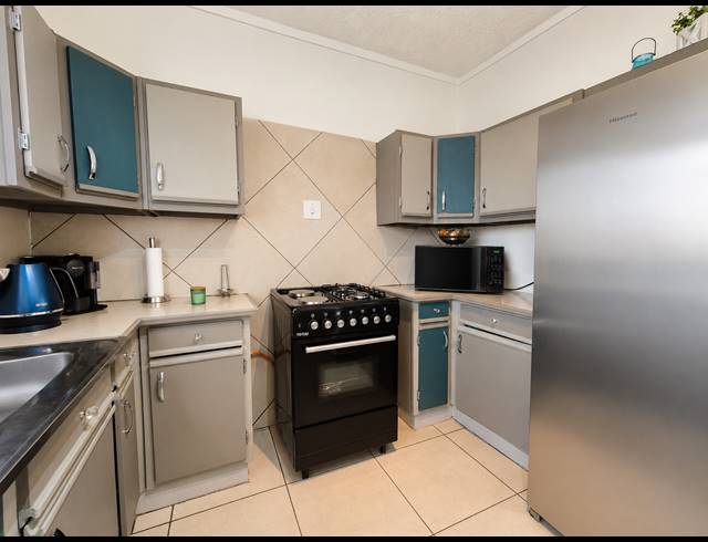 2 BEDROOM APARTMENT FOR SALE IN THREE RIVERS PROPER
